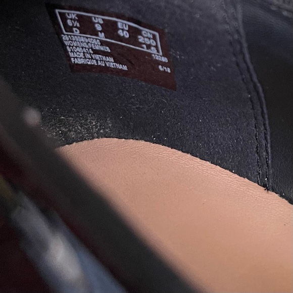 Clarks Frida Patent Leather Loafers Black Size 9 EU 40 - Picture 9 of 9